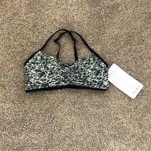 Hot spell Lululemon bra size four with tags